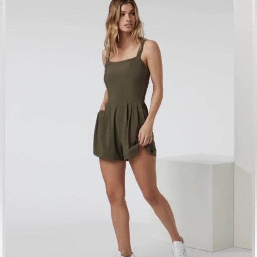 Vuori Villa Cami Romper - Olive Green - Medium